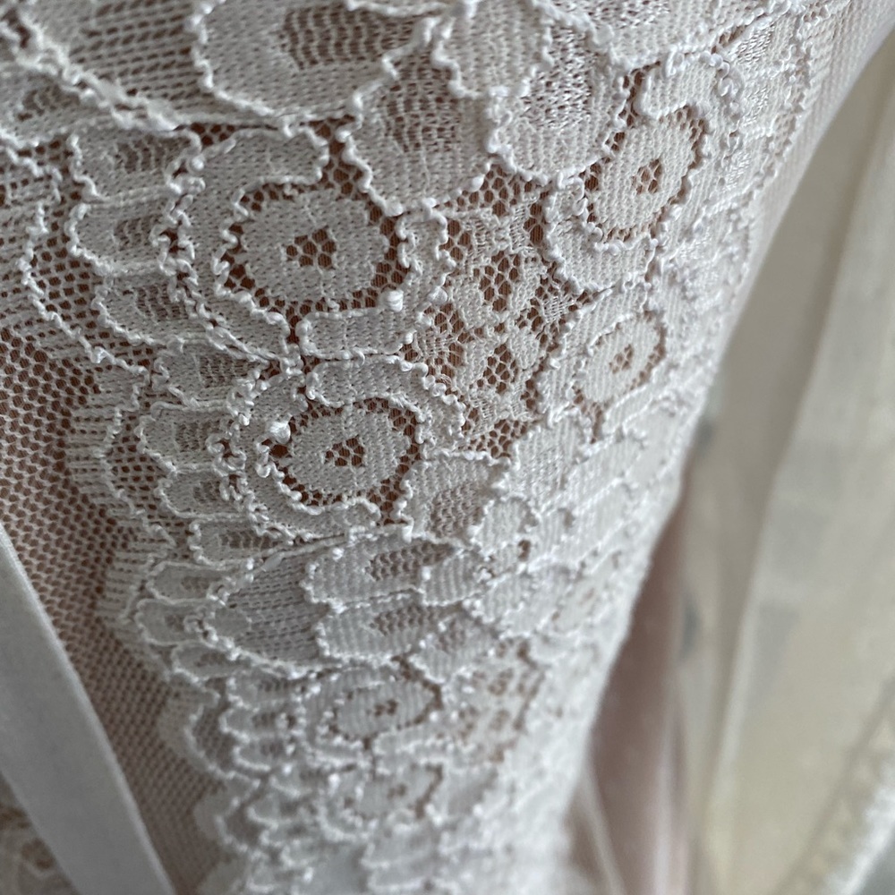 BCBG MaxAzria Addyson Blocked Lace Blouse - Picture 7 of 9